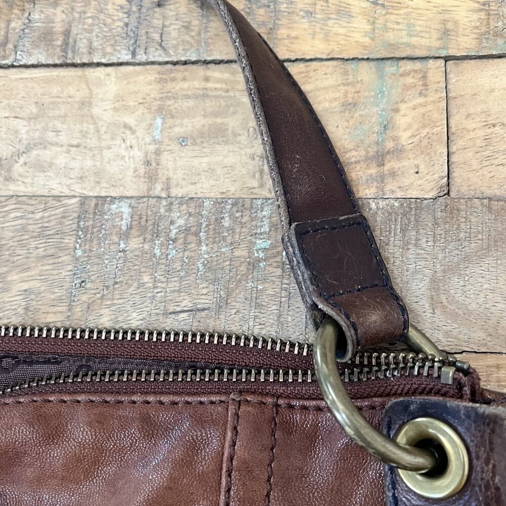 Fossil Long Live Vintage 1954 Chestnut Brown Leather Handbag Hobo Saddle Bag - Picture 4 of 13